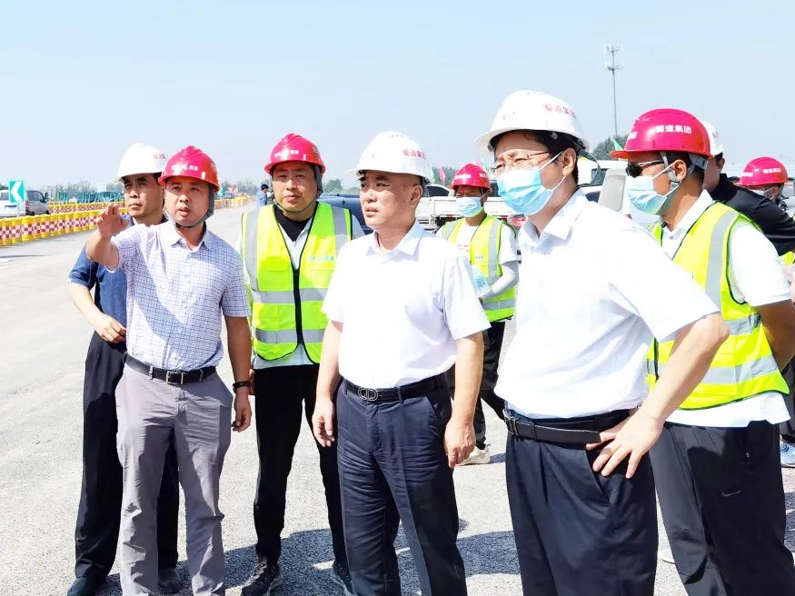 河北省交通運(yùn)輸廳黨組成員、副廳長(zhǎng)侯智敏深入石家莊東站、南站改建工程項(xiàng)目檢查指導(dǎo)工作